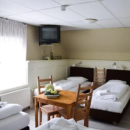 Hotel La Colombe 2*